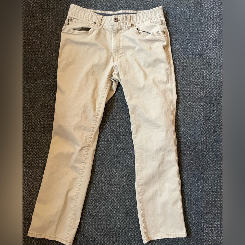 G.H Bass & Co. Men’s Khaki Pants 32x32